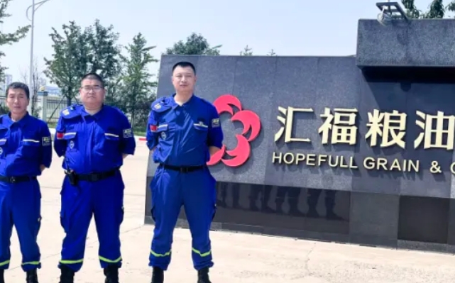 遼寧匯福邀請盤錦市藍天救援隊到公司開展應急救援技能培訓
